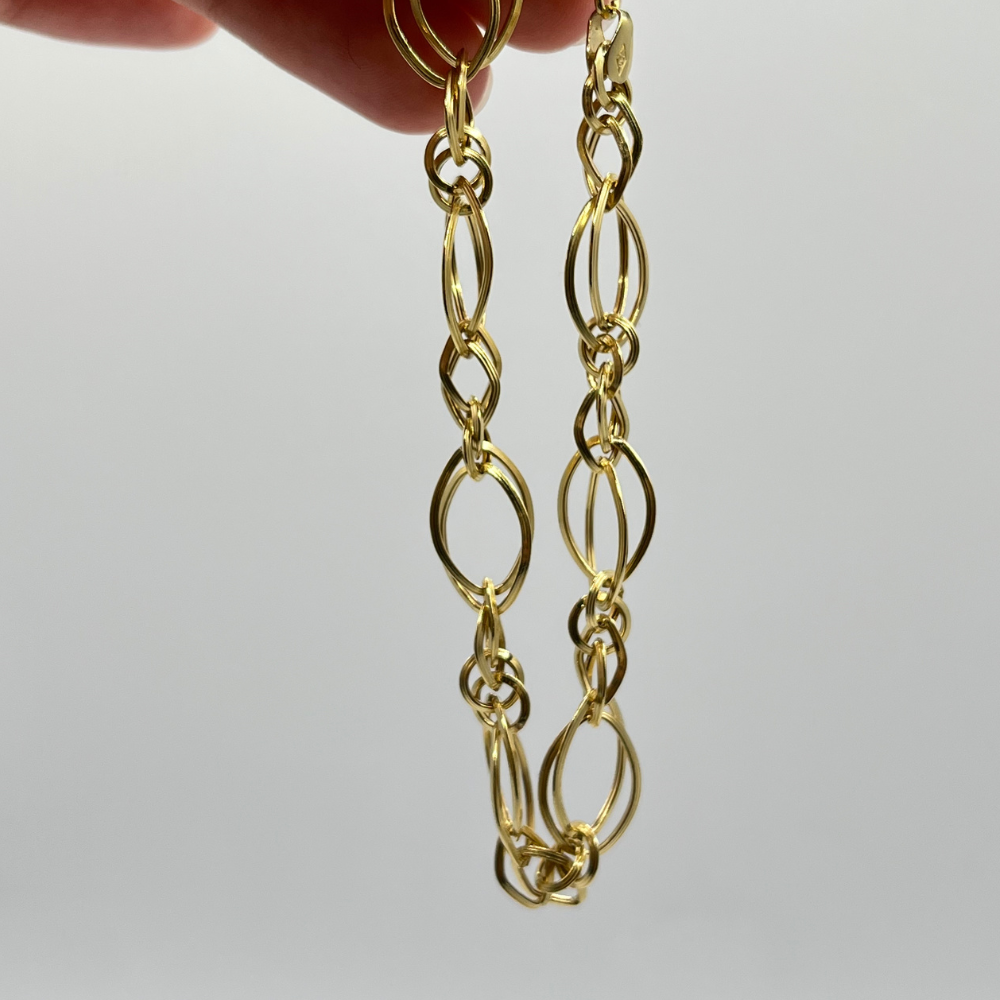 Solid 18K Gold Oval-Shaped Bracelet