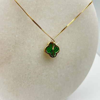 Solid 18k Gold Four Clover Pendant Malachite