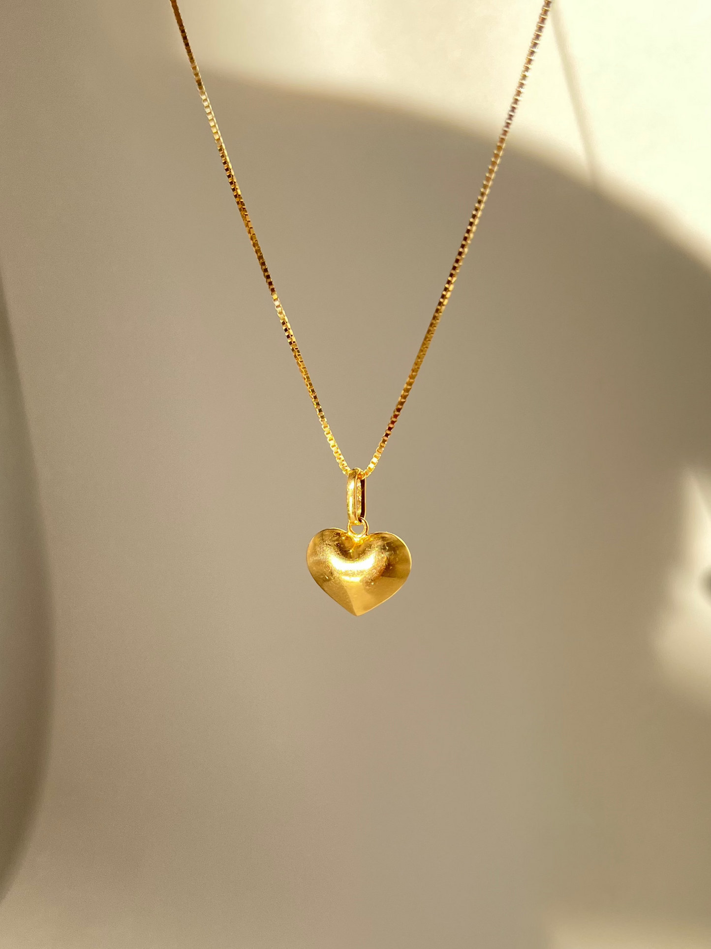 Solid 18K Gold Classic Heart Pendant