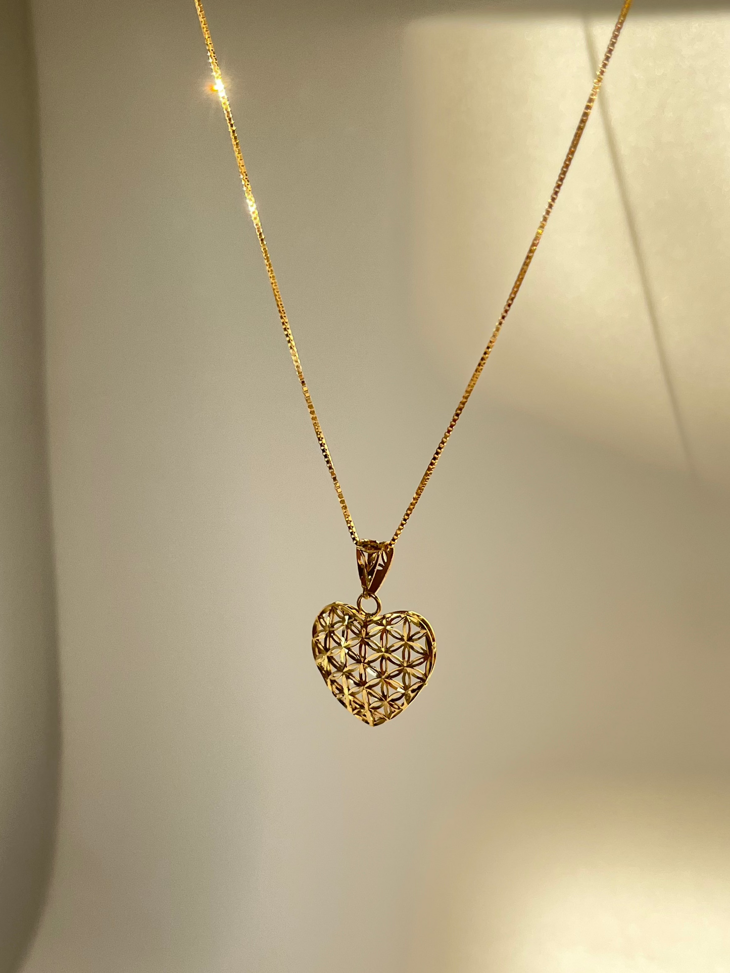 Solid 18K Gold Geometric Heart Pendant