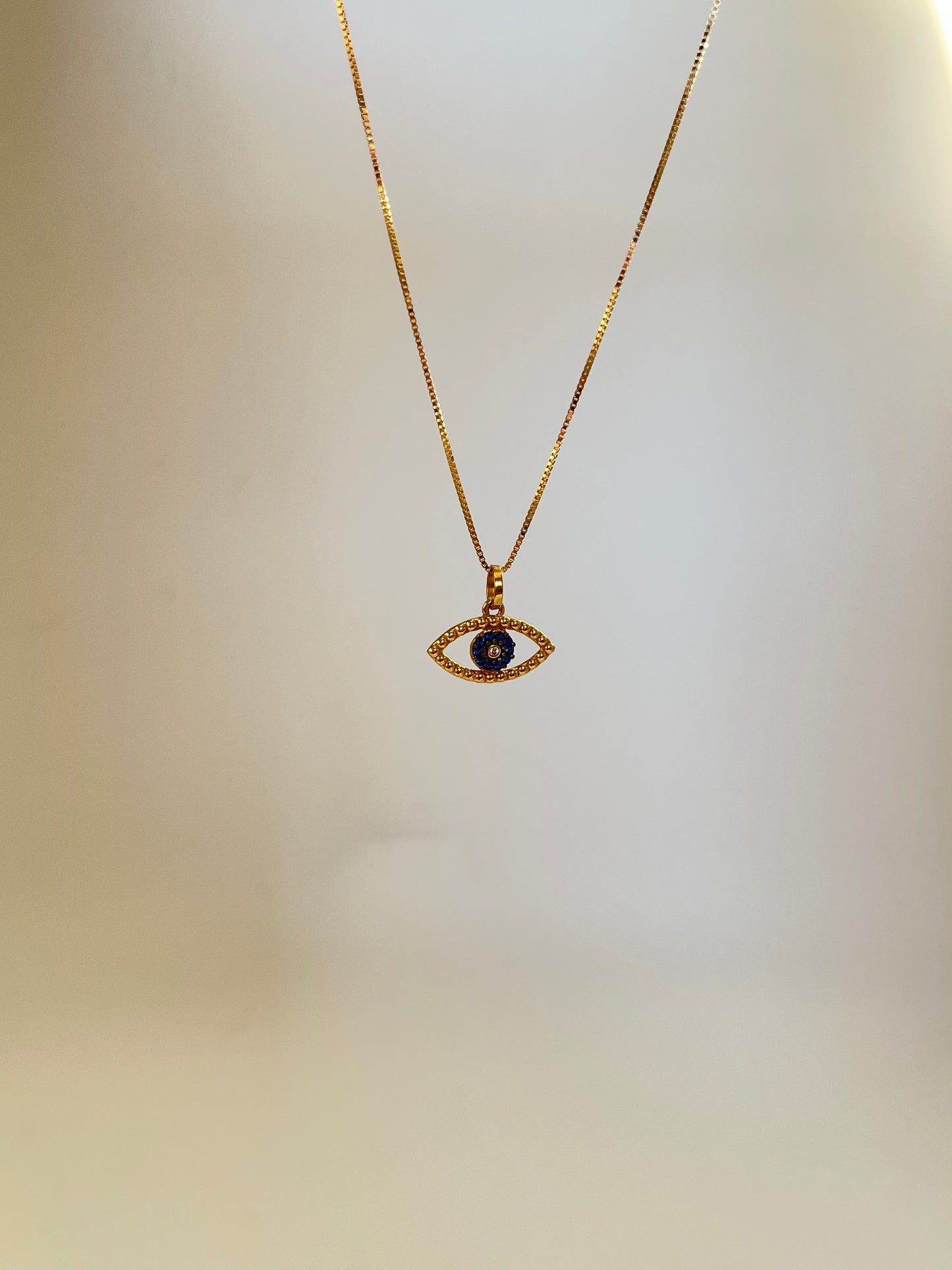 18K Solid Gold Eye Shaped Pendant